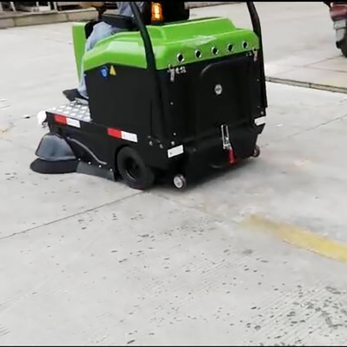 南寧清掃市場外圍路面用小型電動掃地車T3
